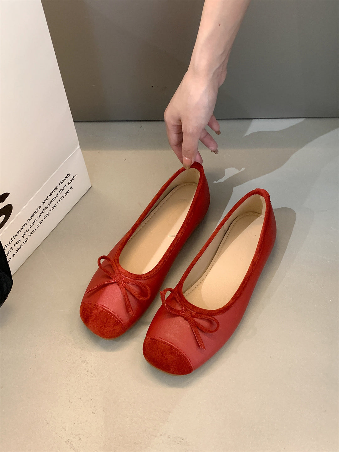 Damen Ballerina-Schuhe mit verstellbarem Schleifen-Detail EB