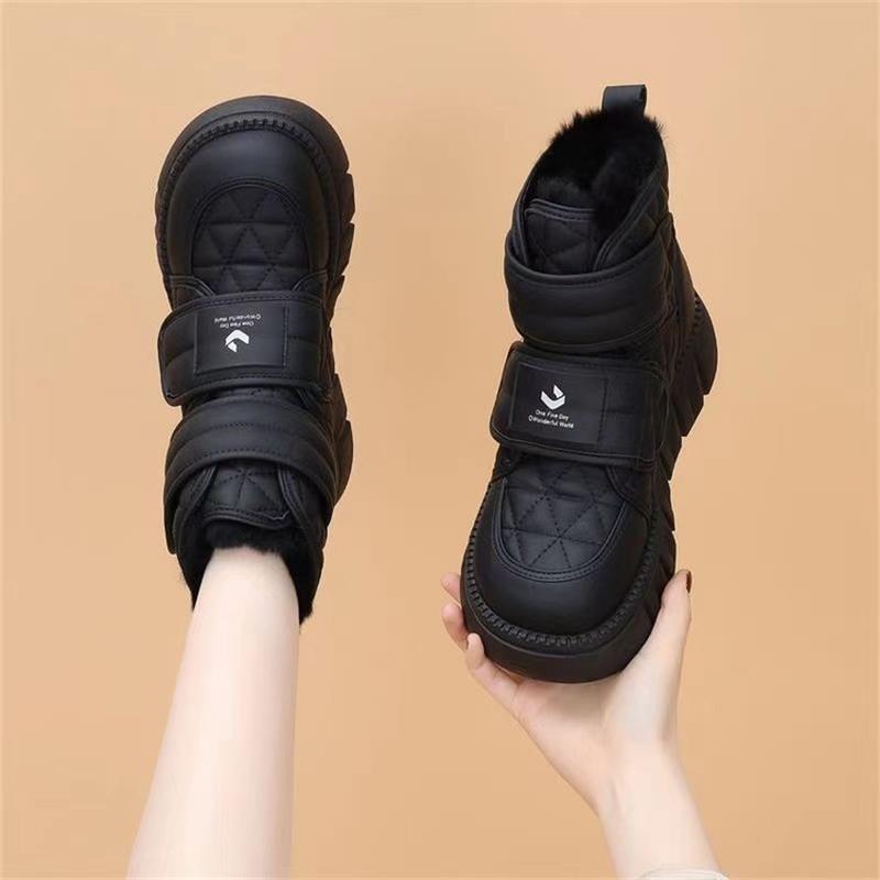 Damen Winterliche Sneaker Stiefel mit isolierendem Innenfutter und praktischem Klettverschluss EB