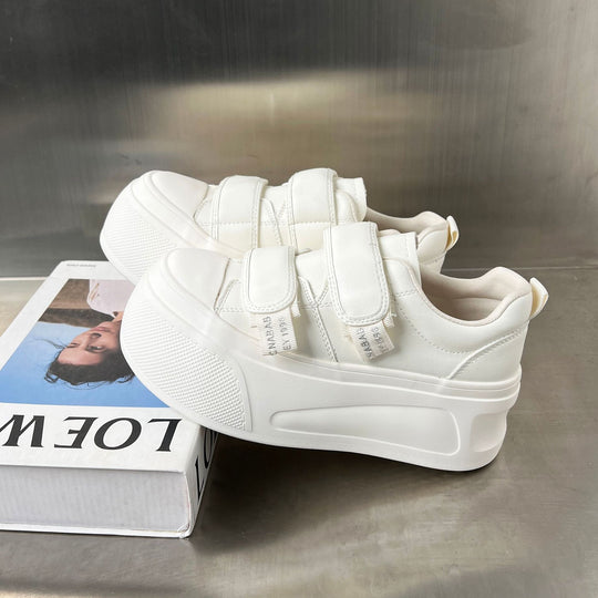 Damen Sneakers mit praktischem Klettverschluss und trendiger Plateausohle EB