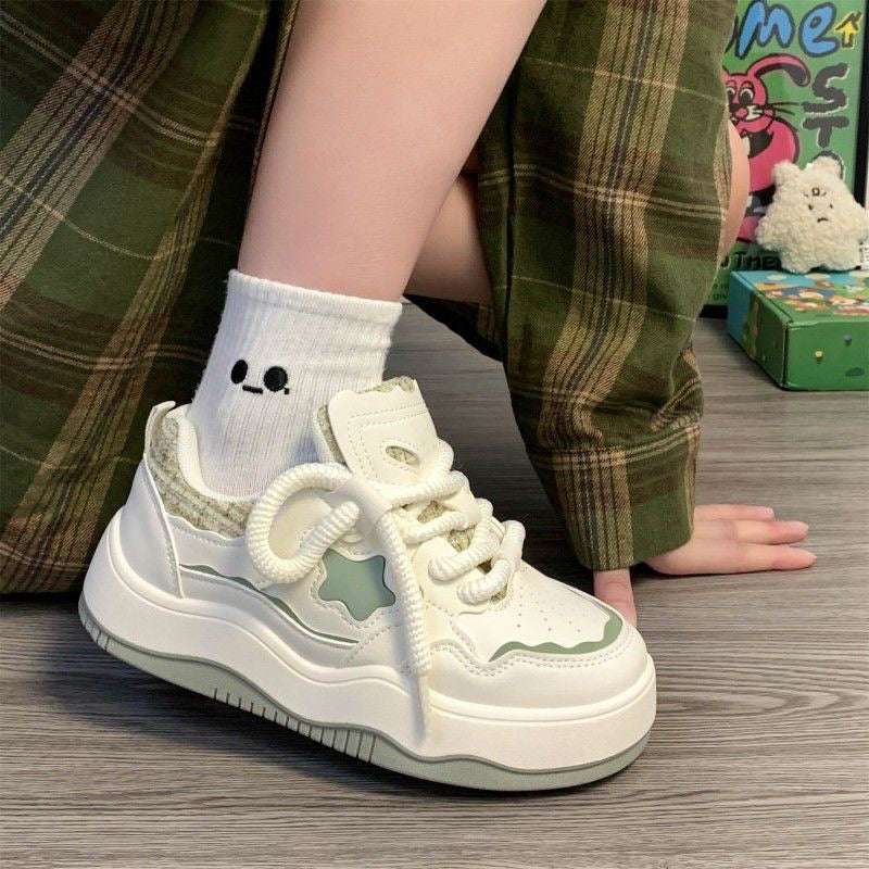 Damen Sneaker mit gepolsterter Sohle und modernem Design EB