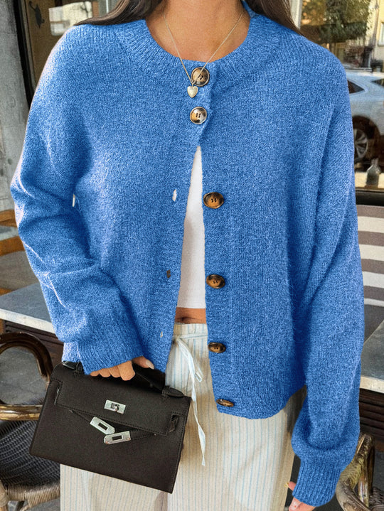 Damen nan kuscheliger Oversize-Strickcardigan mit Hornknopf-Leiste und Rundhalsausschnitt EB