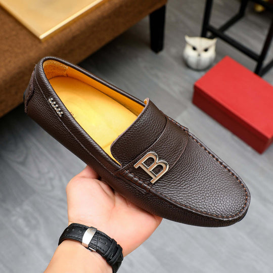 Herren Mokassins mit eleganter Ledernarbung und modischem Akzent EB