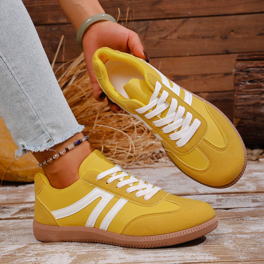 Damen Sportliche Sneakers aus hochwertigem Wildleder mit atmungsaktiver Sohle EB