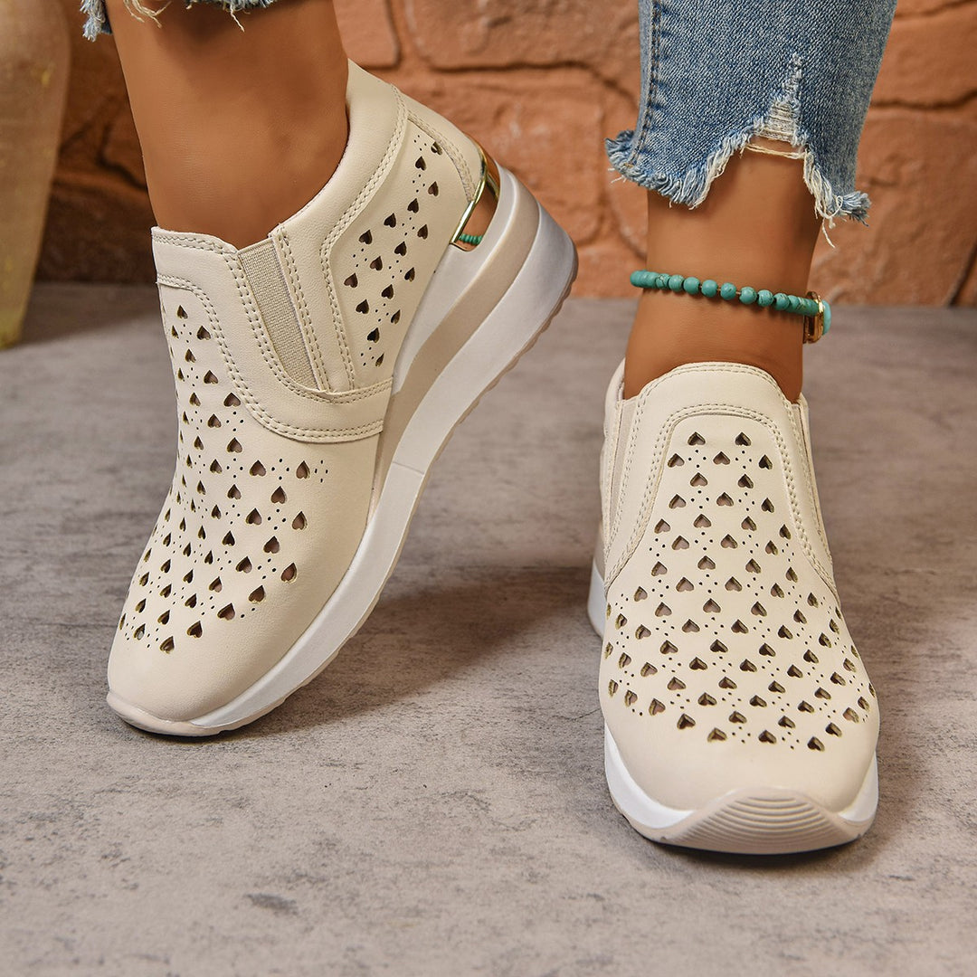 Damen Atmungsaktive Slip-On Sneakers mit hohem Komfort und dekorativem Lochdesign EB