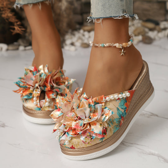 Damen Wedge-Pantoletten mit floralem Design und eleganten Perlenakzenten EB