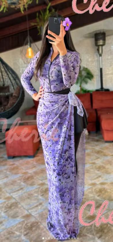 Damen Elegantes Maxikleid mit floralen Details EB