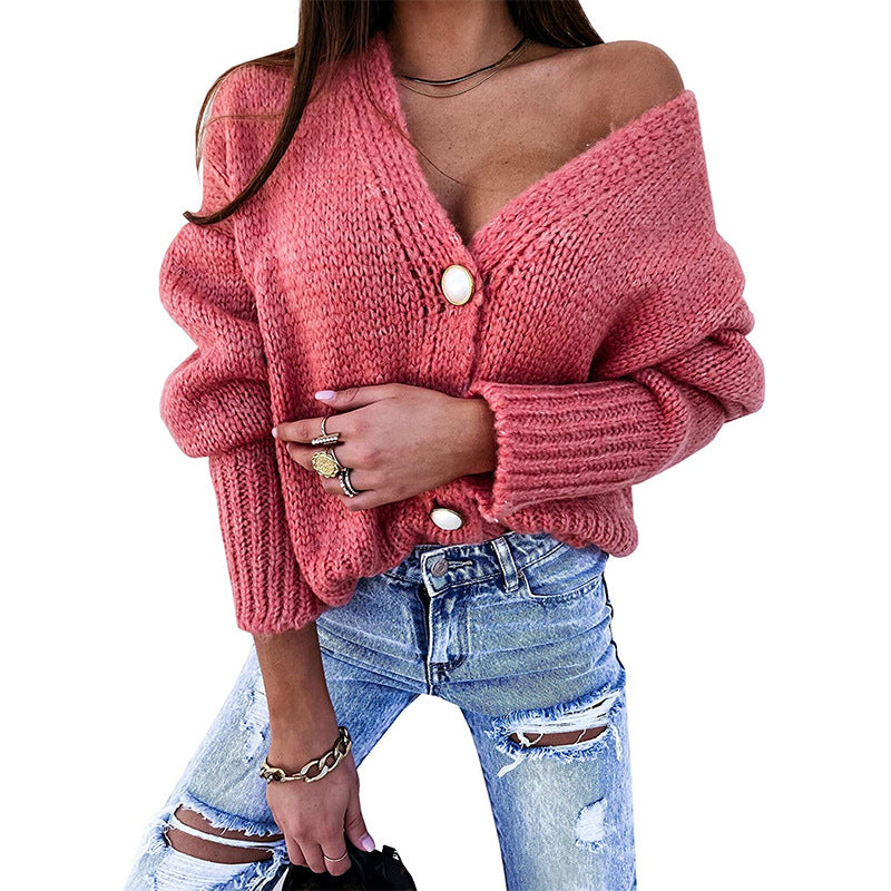 Damen Kuscheliger Cardigan mit tiefem V-Ausschnitt und dekorativen Knöpfen EB