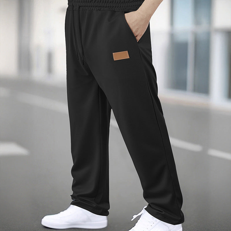 Herren Sportliche Jogginghose mit elastischem Bund und praktischen Taschen EB