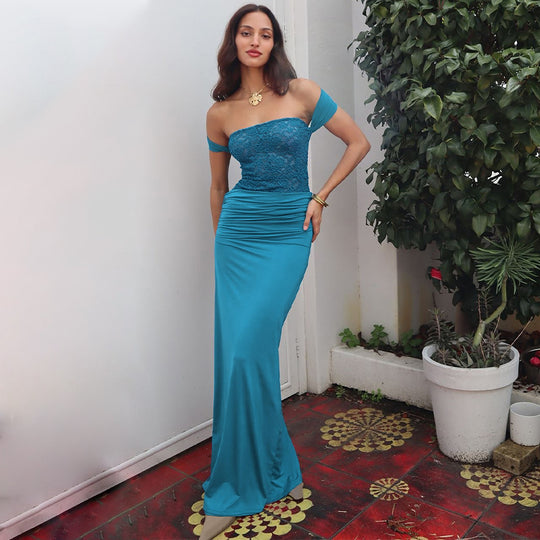 Damen Elegantes Abendkleid mit zauberhaften Spitzenakzenten und figurformendem Schnitt EB