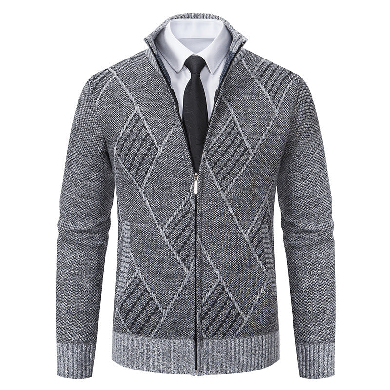 Herren modische Strickjacke mit hohem Kragen und stilvollem Zopfmuster EB
