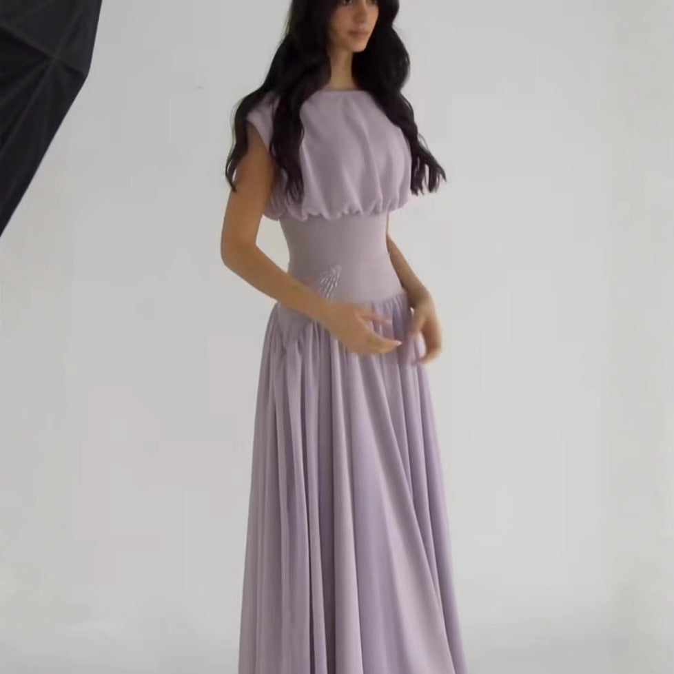 Damen Maxikleid mit eleganter Raffung und femininen Akzenten EB