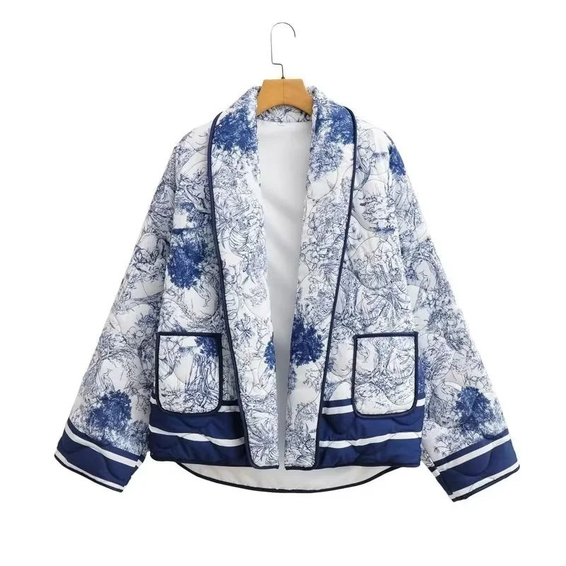 Damen Steppjacke mit floralem Design und eleganten Taschen EB