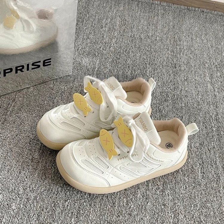 Damen Sportliche Sneaker mit verspielten Akzenten und atmungsaktiver Struktur EB