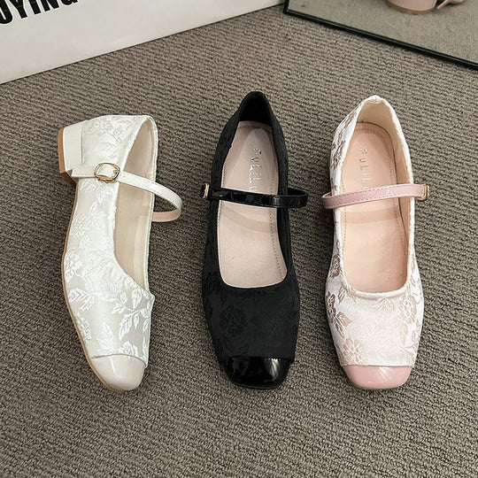 Damen Ballerinas mit zierlichem Riemen und floralem Design EB