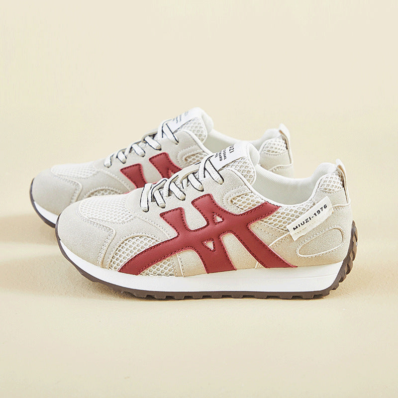 Damen Sportliche Sneaker mit atmungsaktiven Mesh-Einsätzen und verstärktem Fußbett EB