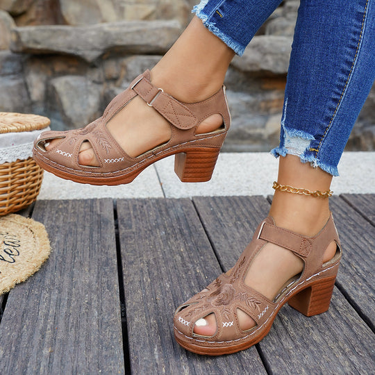 Damen Sandaletten mit Riemchen und floralem Design EB