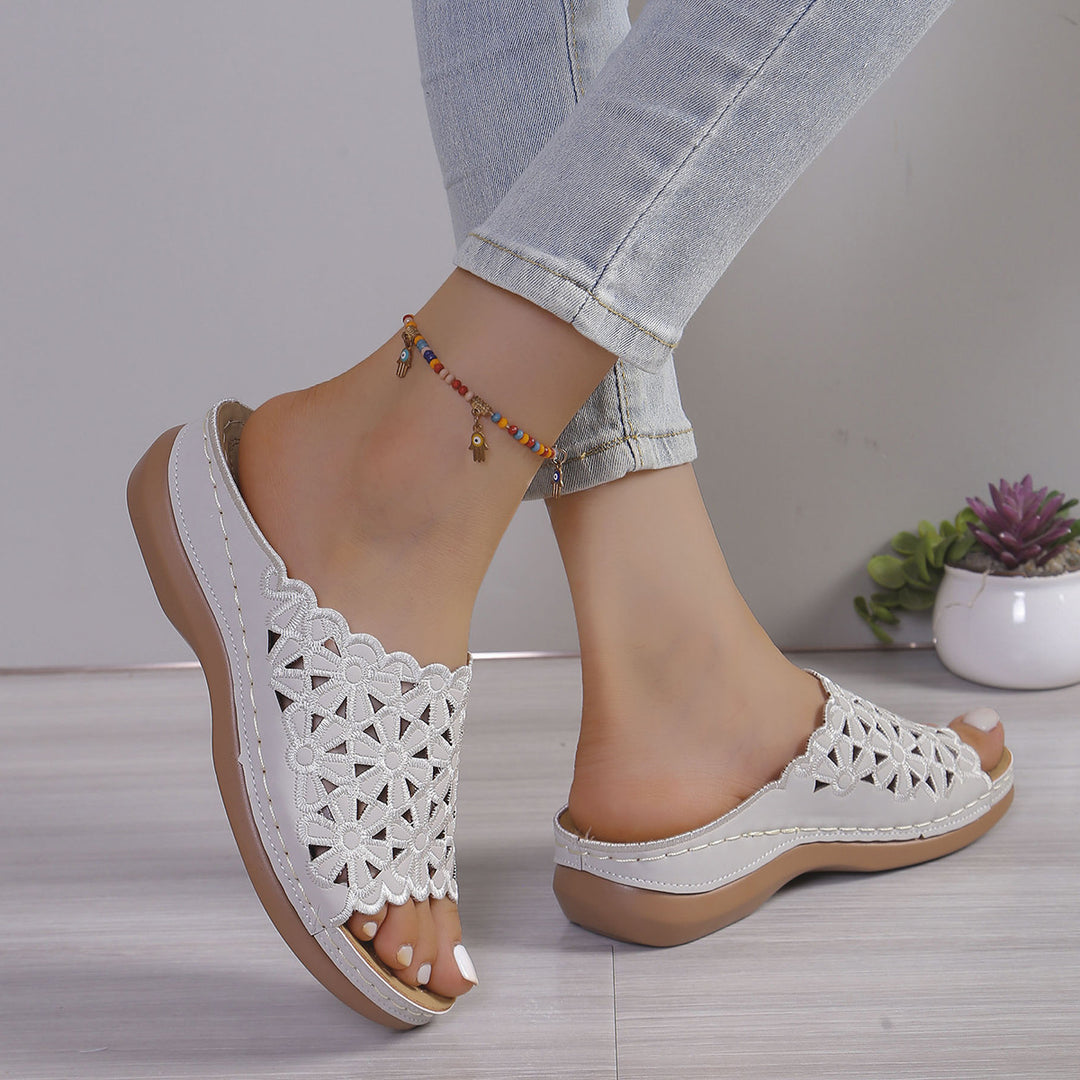 Damen Blumengestaltete Mules mit bequemem Fußbett und rutschfester Sohle EB