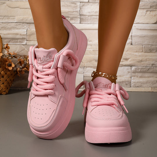 Damen Sneaker mit modischem Plateau und hochwertigen Schnürsenkeln EB