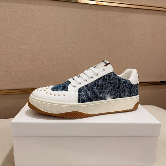 Damen Sneakers mit geometrischem Obermaterial und modischen Applikationen EB