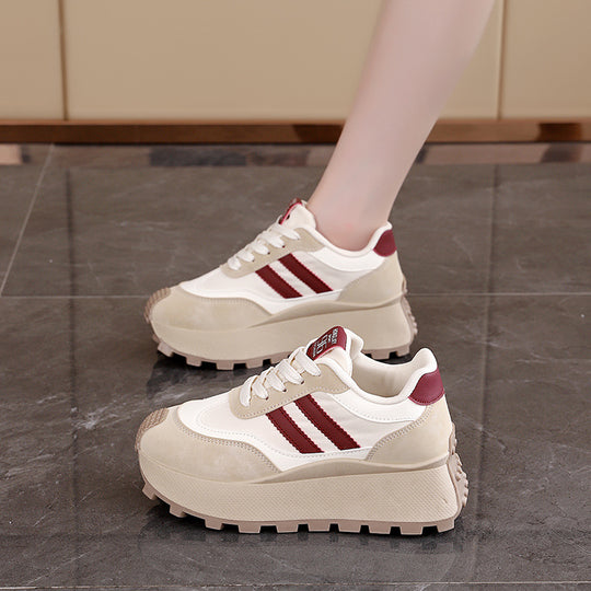 Damen Plateausneaker mit moderner Designästhetik und hohem Tragekomfort EB