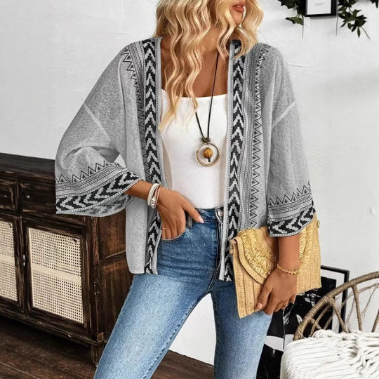 Damen Leichtes und luftiges Strickcardigan mit ethnischem Muster EB