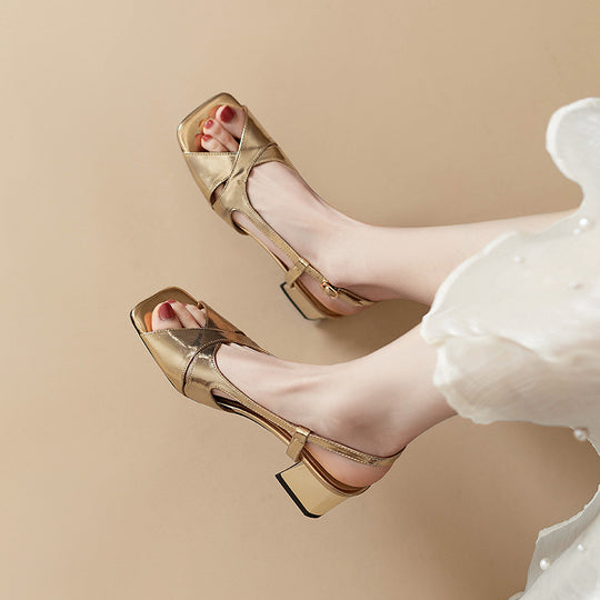 Damen Plateau-Pumps mit glänzender Oberfläche und eleganter Schnallenverzierung EB