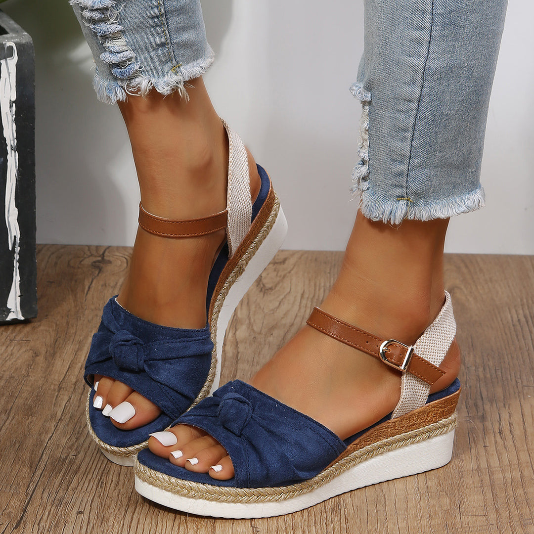 Damen Wedge-Sandalen mit raffiniertem Knoten-Detail und komfortablem Fußbett EB
