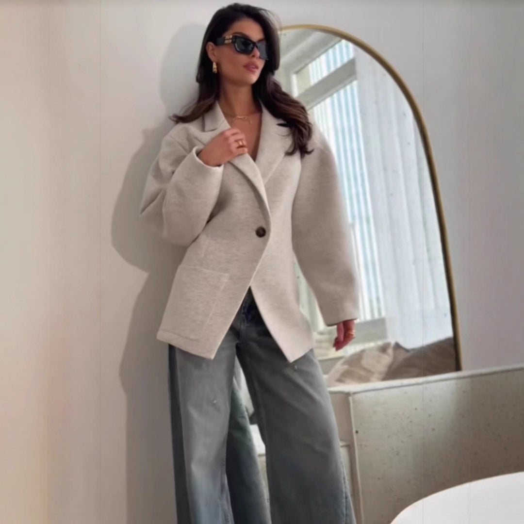 Damen Oversize Blazerjacke mit elegantem Schnitt und voluminösen Ärmeln EB