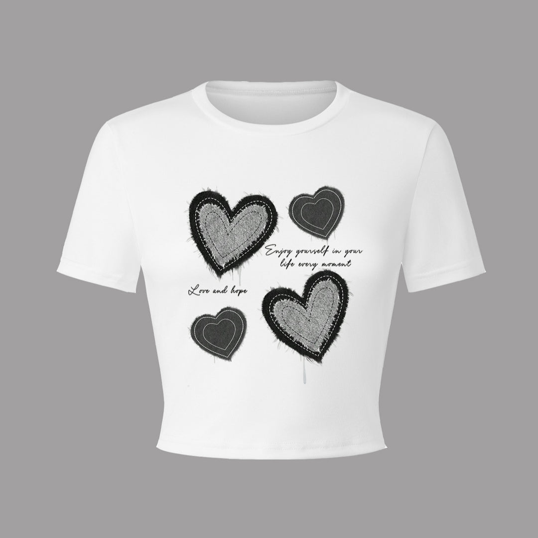 Damen Crop-T-Shirt mit kreativem Herzmotiv und motivierendem Schriftzug EB