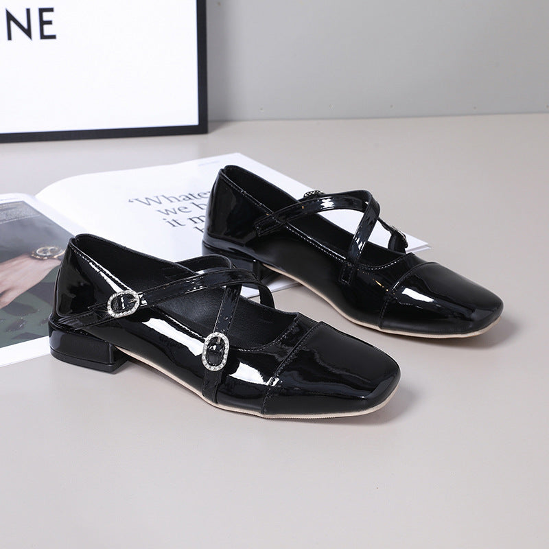 Damen Elegante Flachschuhe mit schimmerndem Obermaterial und verstellbaren Riemen EB