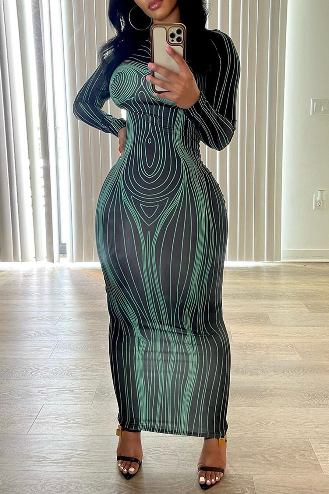 Damen Maxikleid mit strukturiertem Design EB