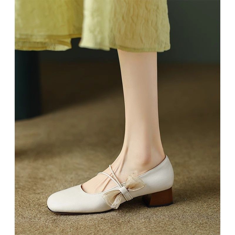 Damen Ballerina mit elegantem Schleifen-Detail und bequemem Blockabsatz EB
