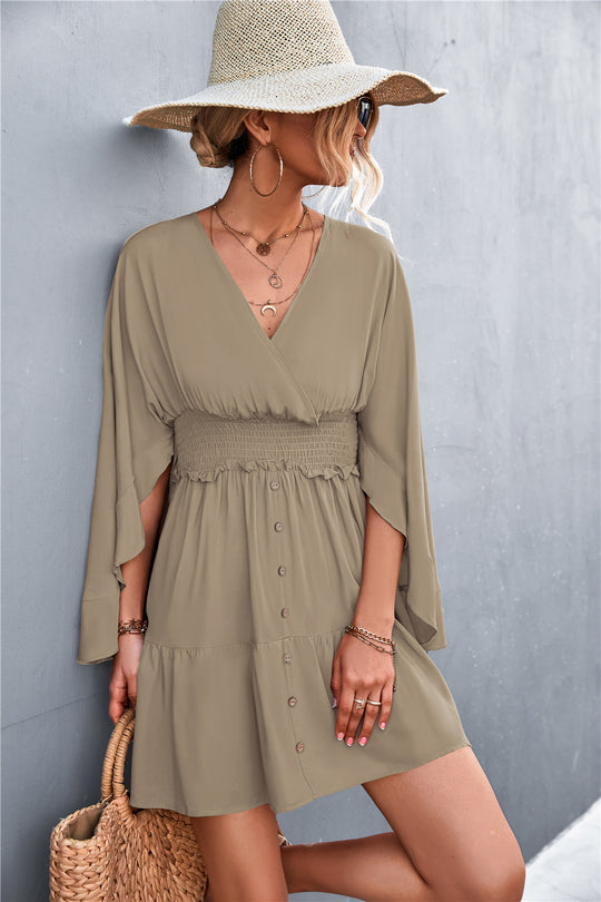 Damen lässiges Wickelkleid mit voluminösen Ärmeln und Knopfdetails EB