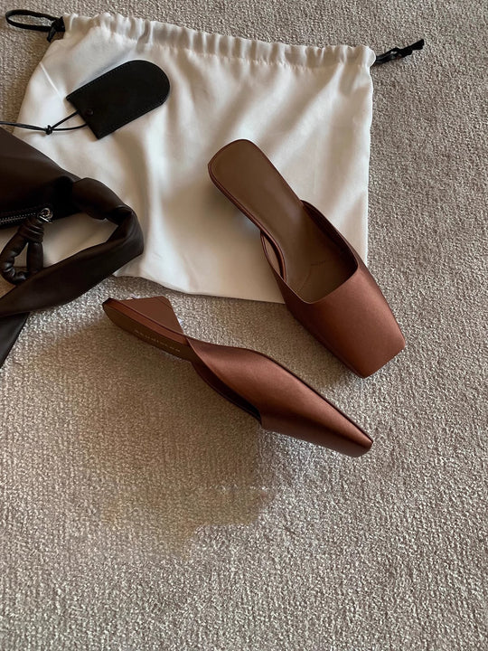 Damen Elegante Mules mit spitzem Zehenbereich und komfortabler Sohle EB