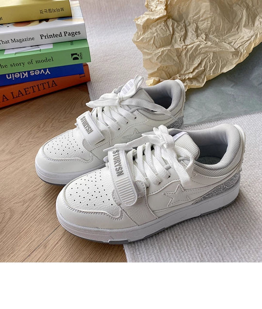 Damen Sneakers mit doppeltem Klettverschluss und atmungsaktiver Obermaterialstruktur EB