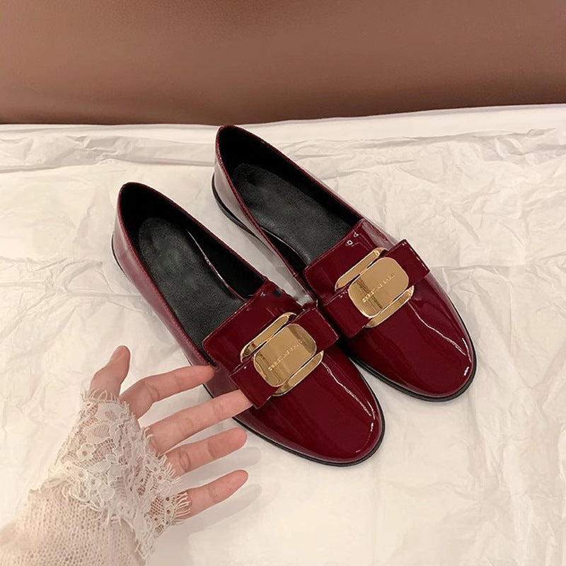 Damen Ballerina-Schuhe mit elegantem Goldakzent und hochwertiger Lackoberfläche EB