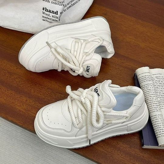 Damen Sportliche Sneaker mit dämpfender Sohle und komfortabler Innenpolsterung EB