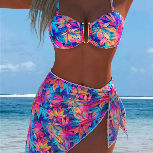 Damen Bikini-Set mit buntem geometrischen Muster und elegantem Wickelrock EB