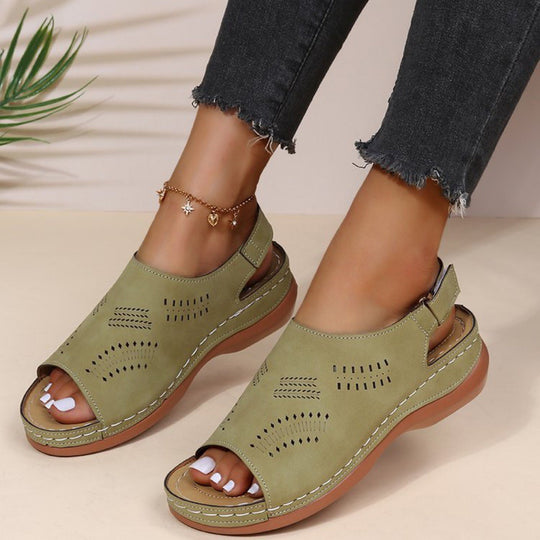 Damen elegante Sandalen mit atmungsaktiven Perforierungen EB