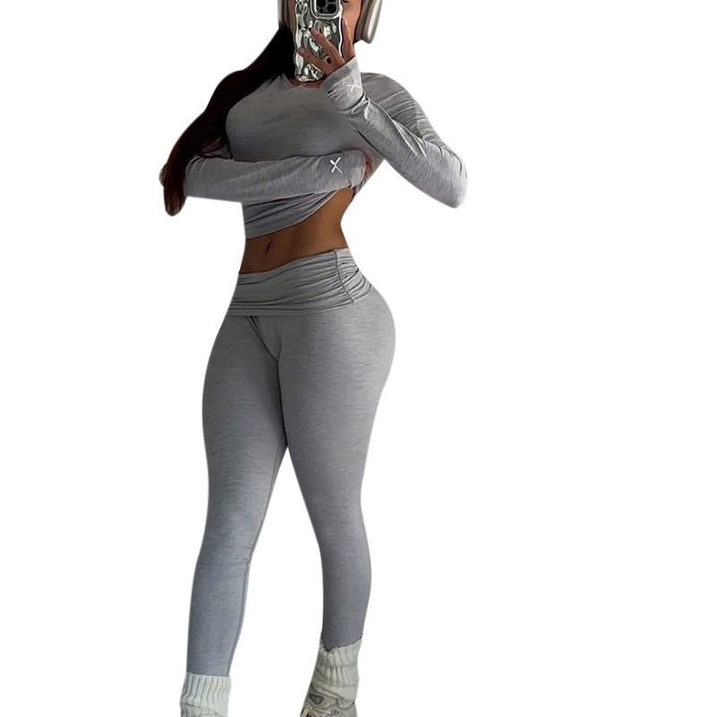 Damen Sportliches Set aus langärmligem Oberteil und Leggings EB