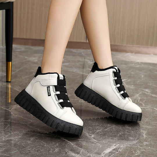 Damen Modische Winterstiefel mit flauschigem Innenfutter und robustem Profil EB