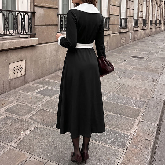 Damen Vintage-inspiriertes A-Linien Midikleid mit kontrastierendem Reverskragen, Taillengürtel und goldenen Zierknöpfen EB