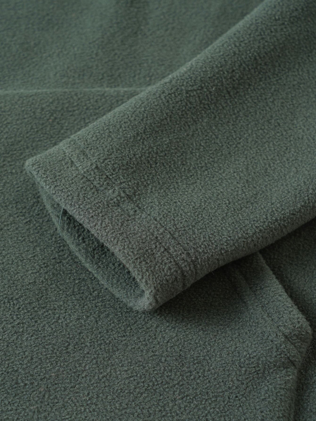 Herren Fleece-Pullover mit modischem Stehkragen und praktischen Knopfdetails EB