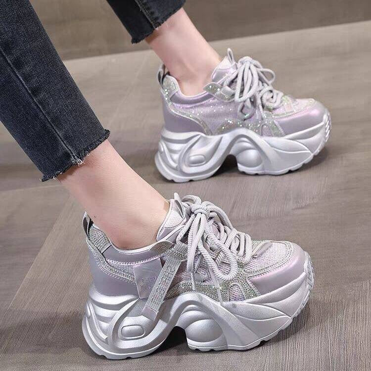 Damen Chunky Sneakers mit reflektierenden Elementen und innovativer Dämpfung EB