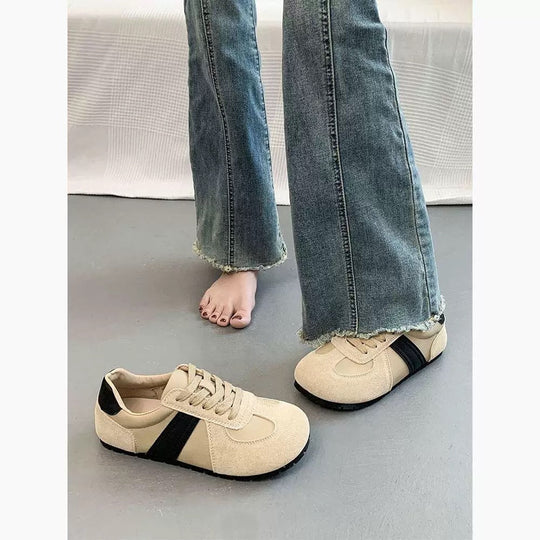 Damen Modische Sneaker mit strukturiertem Obermaterial und rutschfester Sohle EB