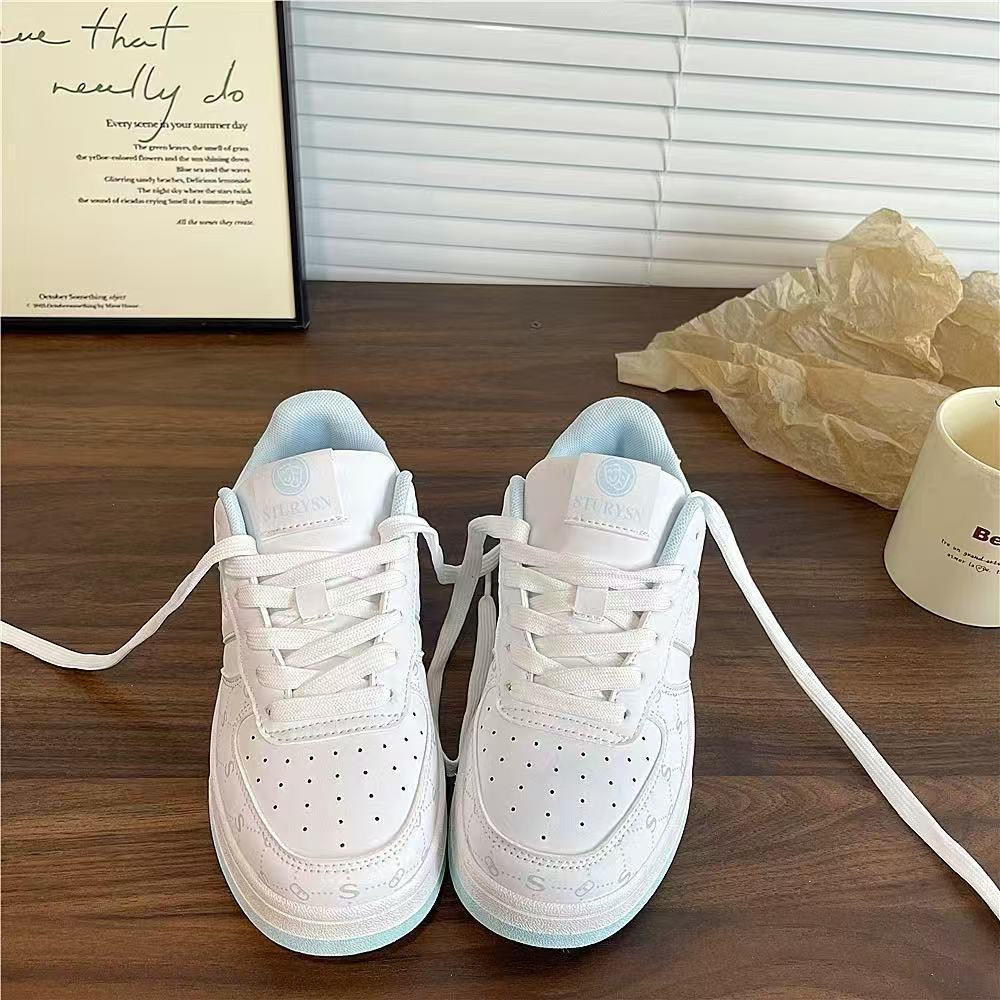 Damen Sportliche Sneakers mit dämpfendem Fußbett und luftiger Oberflächenstruktur EB