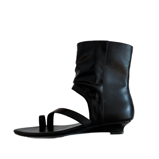 Damen Elegante Leder-Sandalen mit innovativem Design und angesagtem Schaft EB