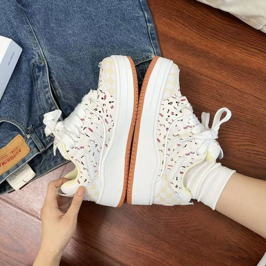 Damen Sneakers mit atmungsaktivem Obermaterial und modischem Muster EB