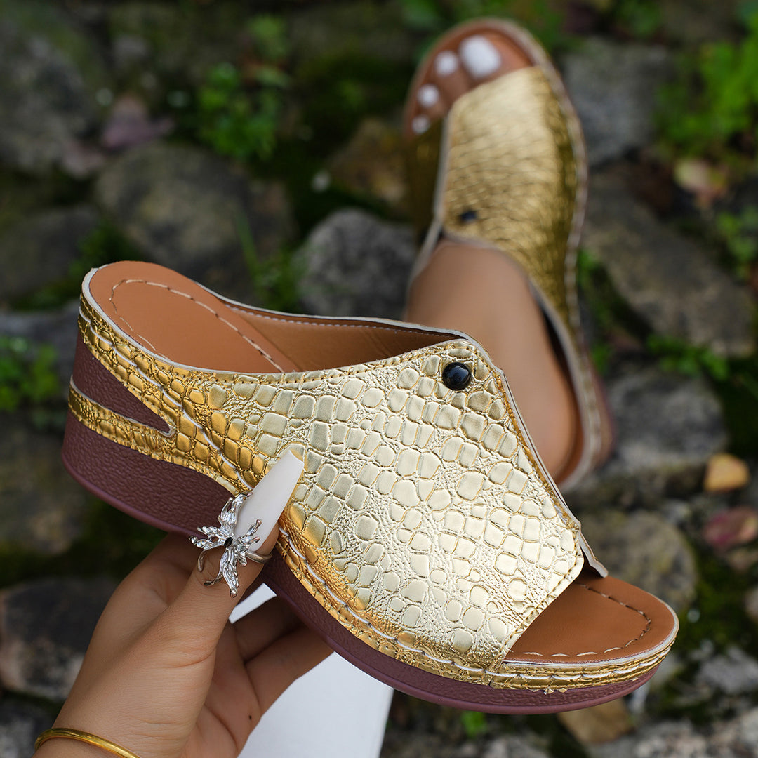 Damen Wedge-Pantoletten mit elegantem Krokodil-Look und komfortabler Sohle EB