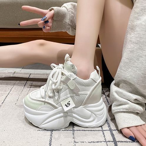 Damen Plattform-Sneaker mit atmungsaktivem Mesh und gepolsterter Sohle EB